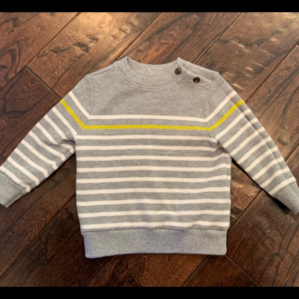 Old navy sweater